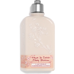 Лосьон для тела, придающий мерцание коже Вишневый цвет Cherry Blossom Shimmering Lotion 250 мл