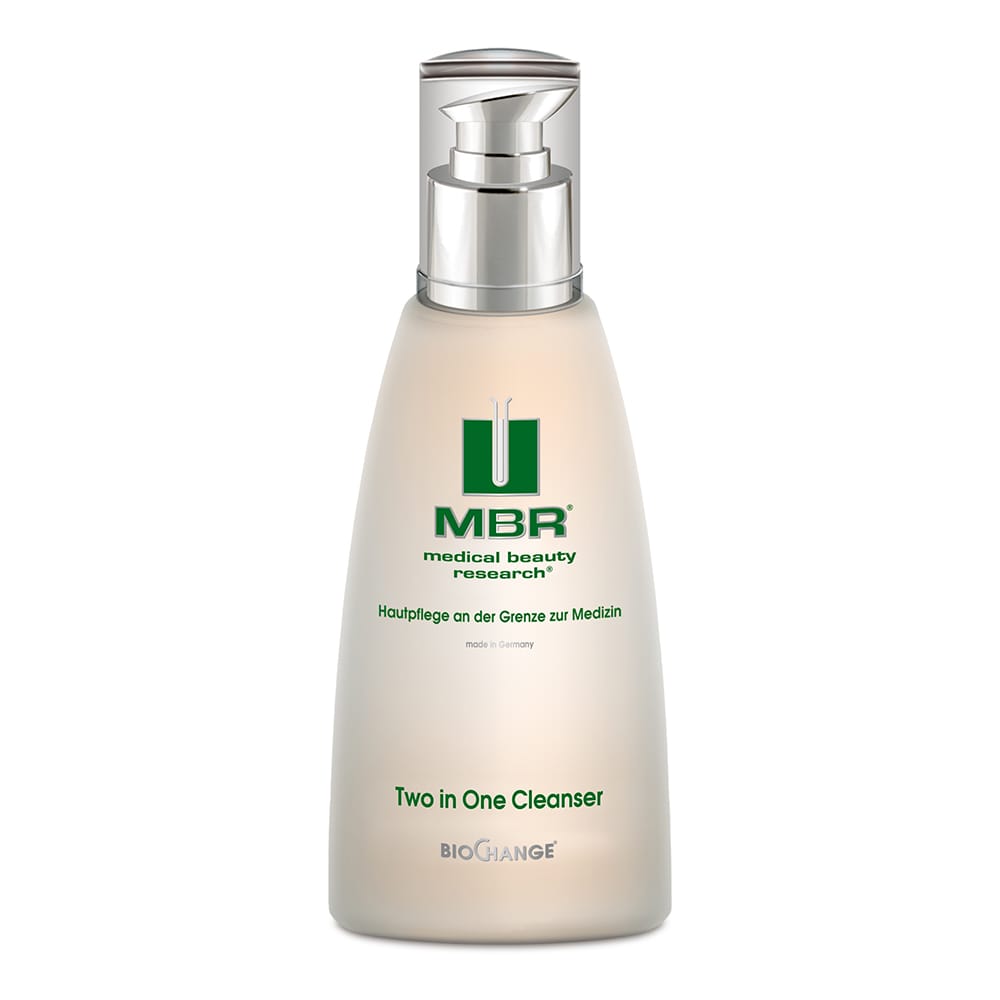 Эмульсия для глубокого очищения кожи BioChange Two in One Cleanser 200 мл