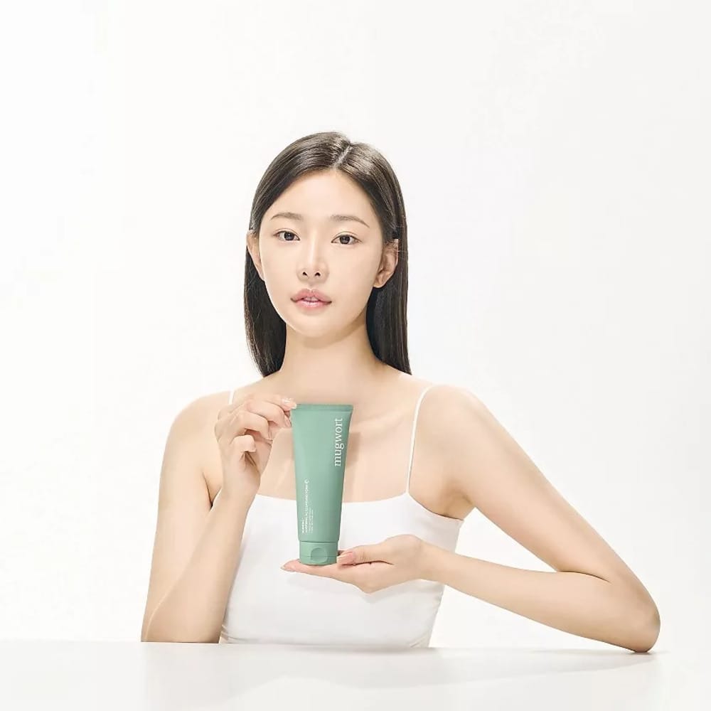 Успокаивающая, очищающая пенка для сияния кожи лица Mugwort Soothing Ac Cleansing Foam, 140 мл - фото 3