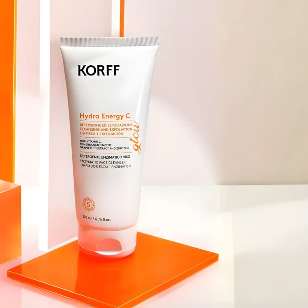 Увлажняющий очищающий гель для сияния кожи лица Hydra Energy C Enzymatic Face Cleanser, 200 мл - фото 3