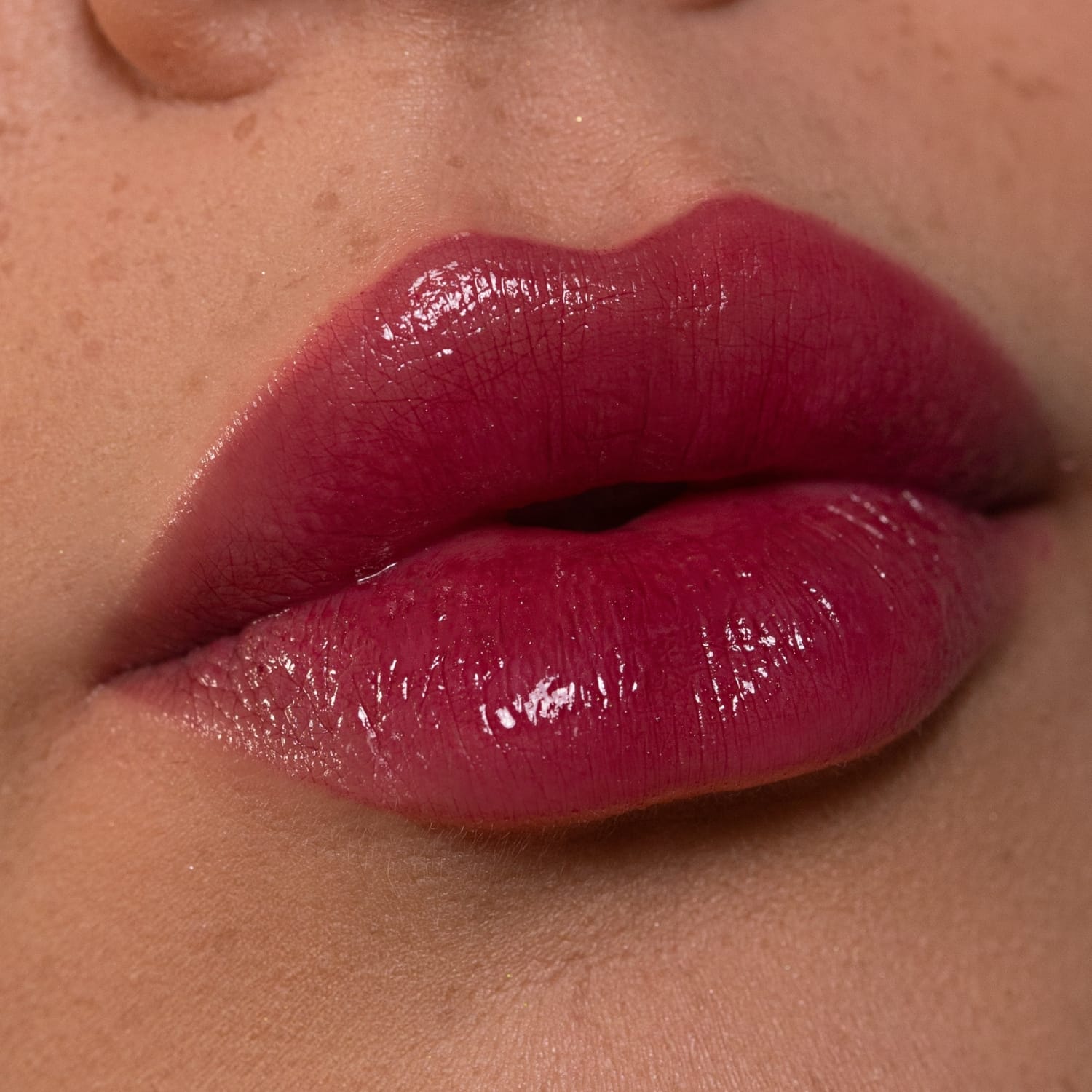 Увлажняющая губная помада-блеск Ultra Rich Sheer Lipstick - фото 6