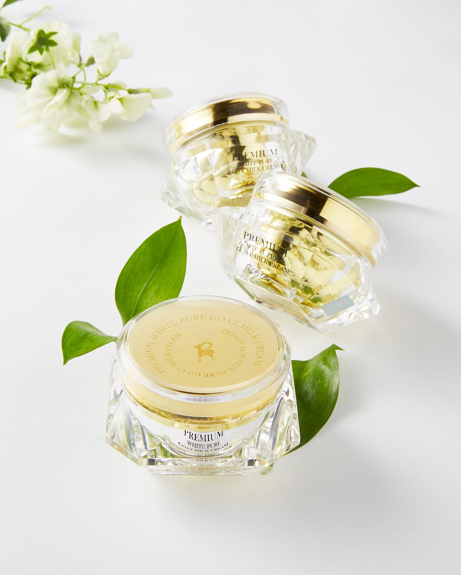 Крем-флюид с экстрактом козьего молока Premium White Pure Goat Milk Cream, 50 мл - фото 3