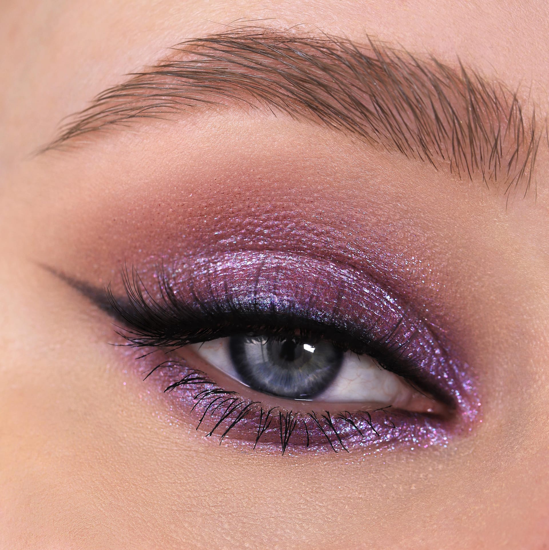 Тени для век Relouis Pro Eyeshadow Sparkle - фото 3