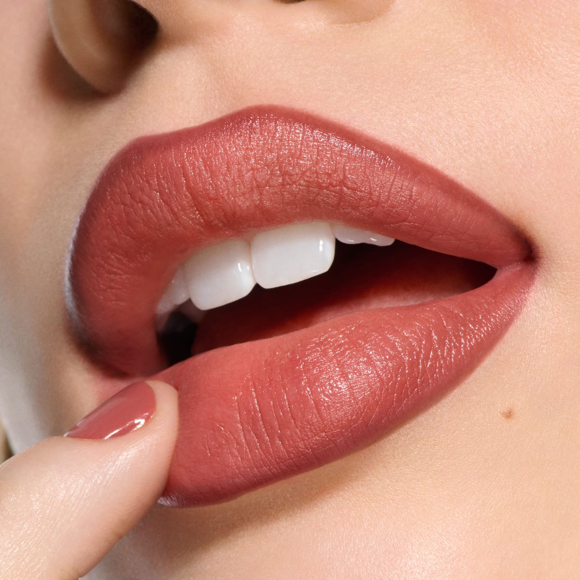 Глянцевый карандаш для губ Lipglazer Glossy Liner - фото 2