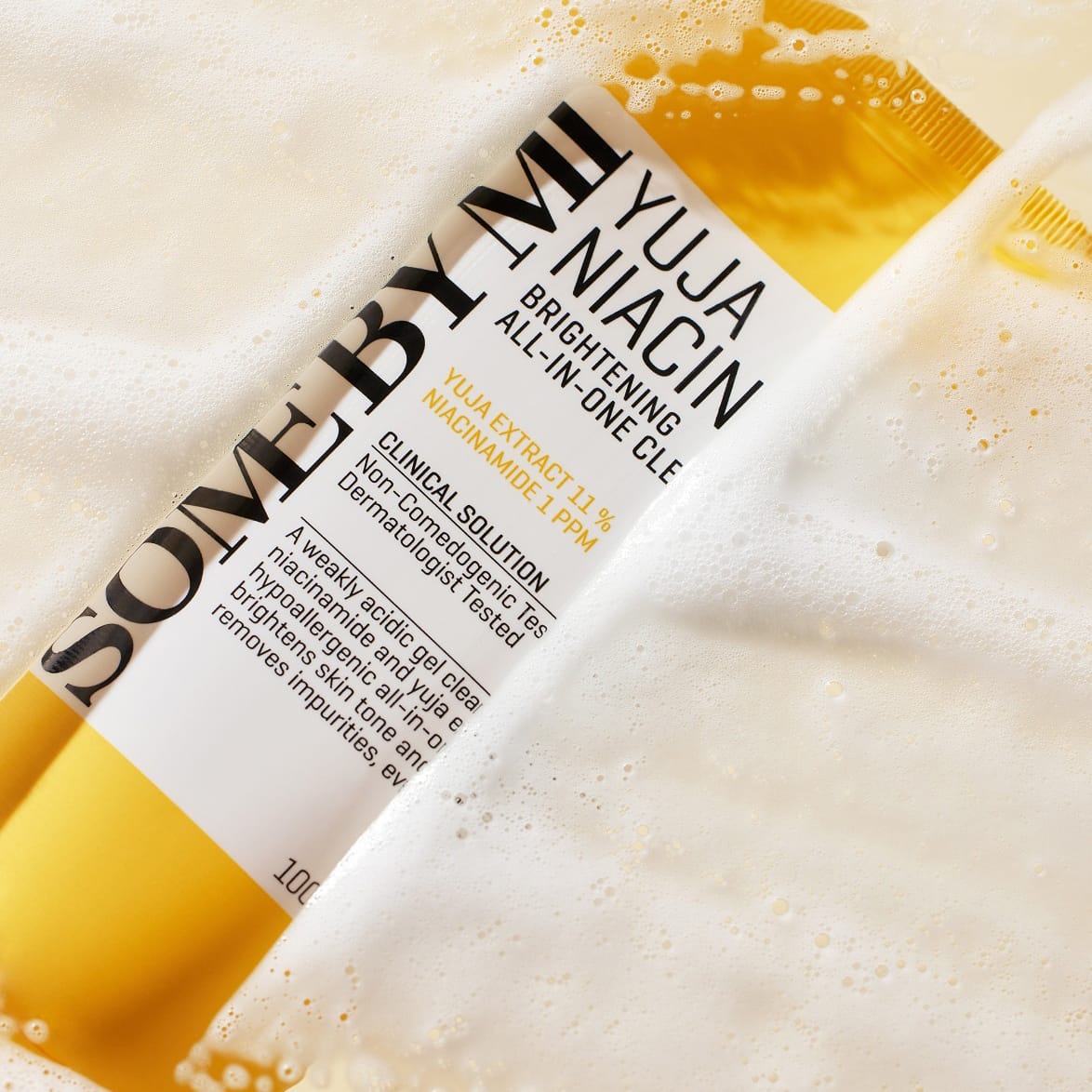 Придающий сияние, увлажняющий очищающий гель для лица Yuja Niacin Brightening All-In-One Cleanser, 100 мл - фото 2