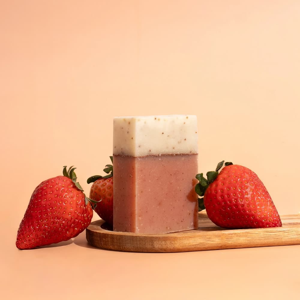Мыло туалетное твёрдое отшелушивающее Клубника Savon à Froid, 100 г - фото 2