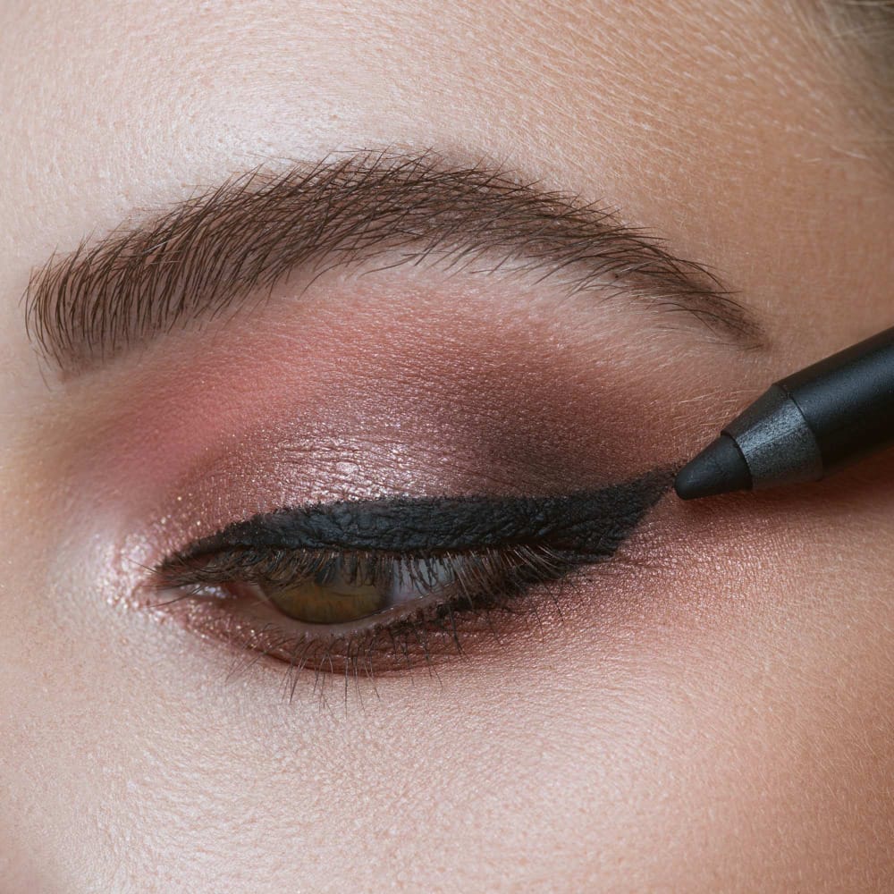 Водостойкий контурный карандаш для глаз Soft Eye Liner Waterproof - фото 2