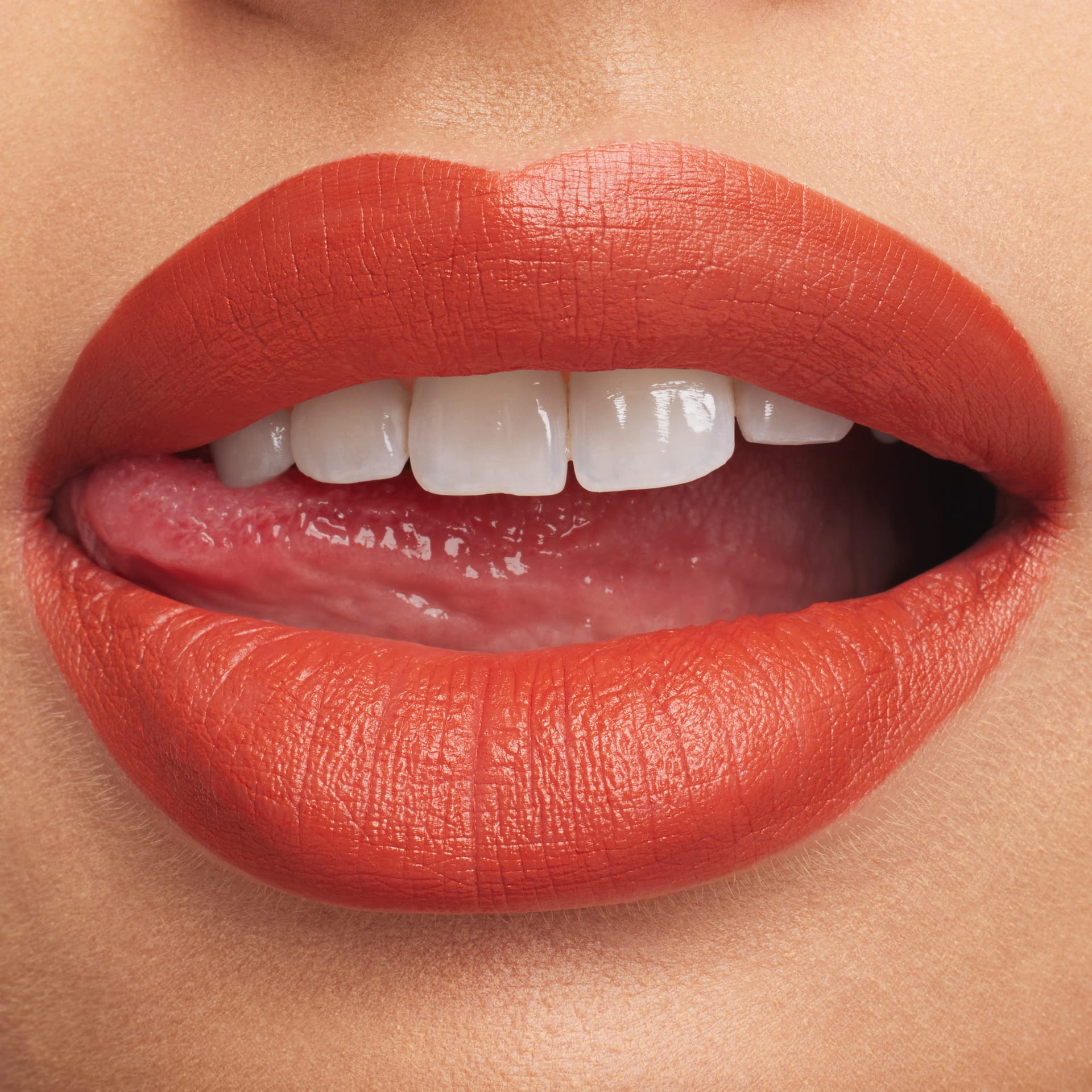 Губная помада MAC Macximal Matte Lipstick - фото 4