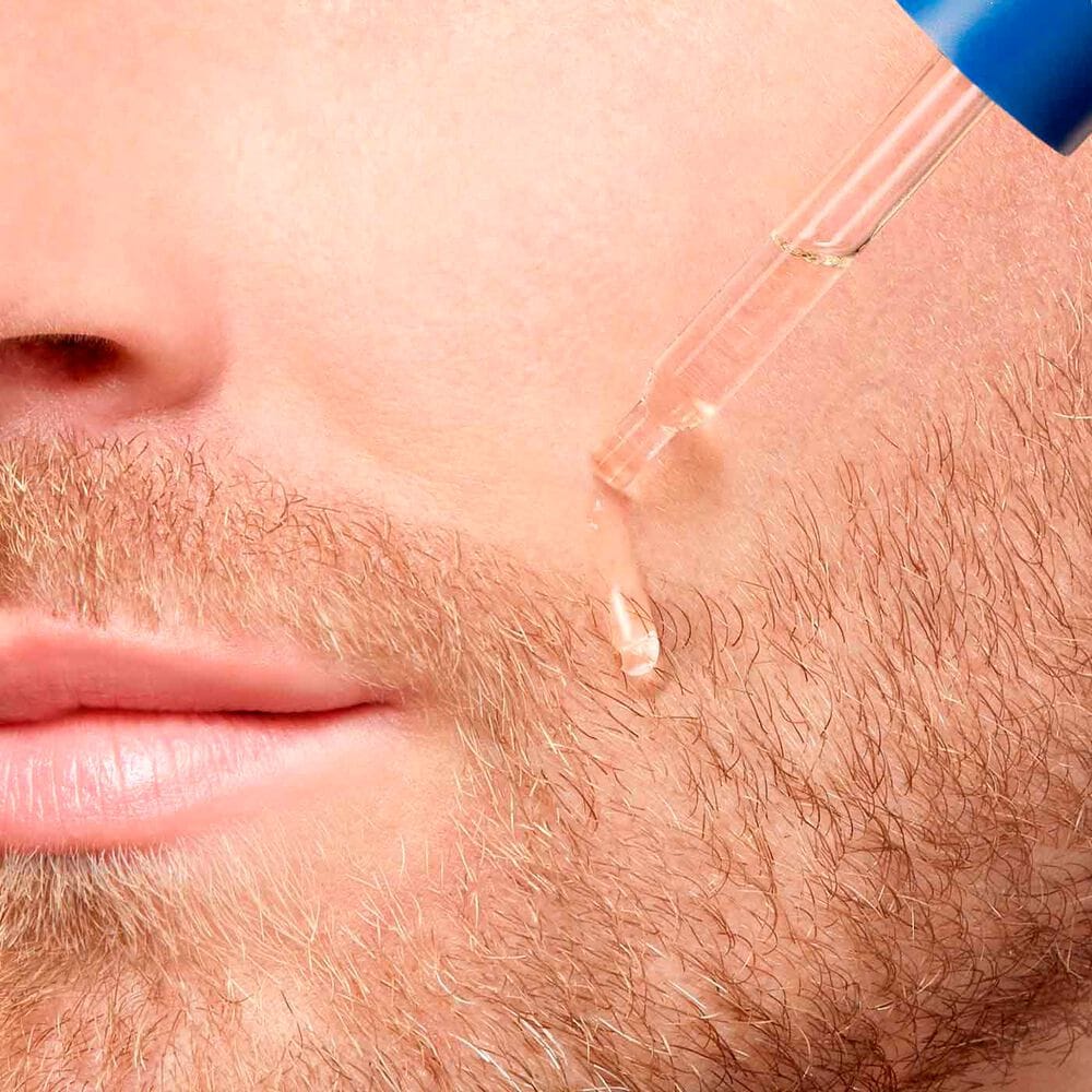 Смягчающее мужское масло для бритья и ухода за бородой Clarins Men Shave + Beard Oil, 30 мл - фото 4
