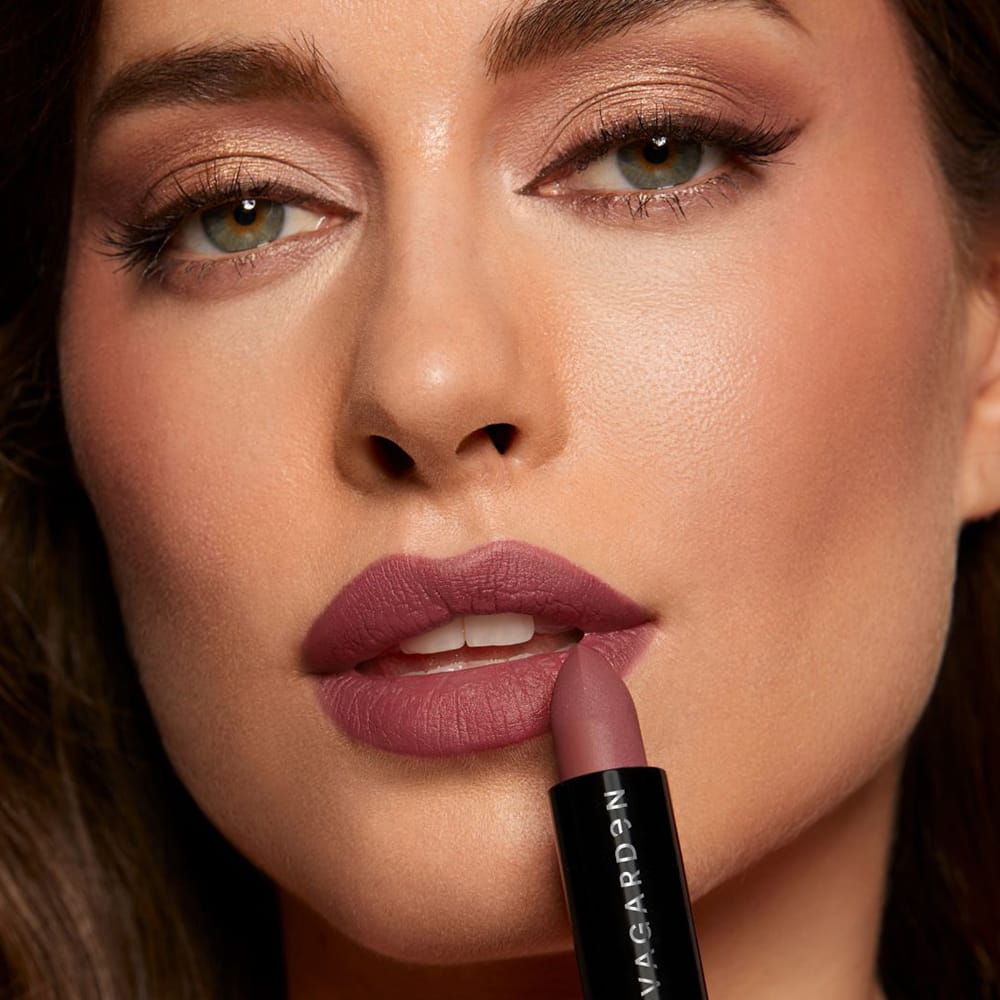 Матовая губная помада Pure Matte Lipstick - фото 2