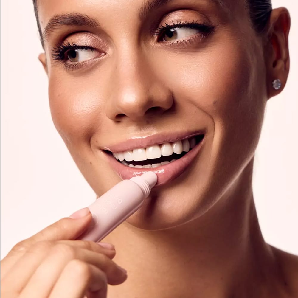 Восстанавливающий бальзам для губ Total Repair Balm SPF 15, тон 01 - фото 6