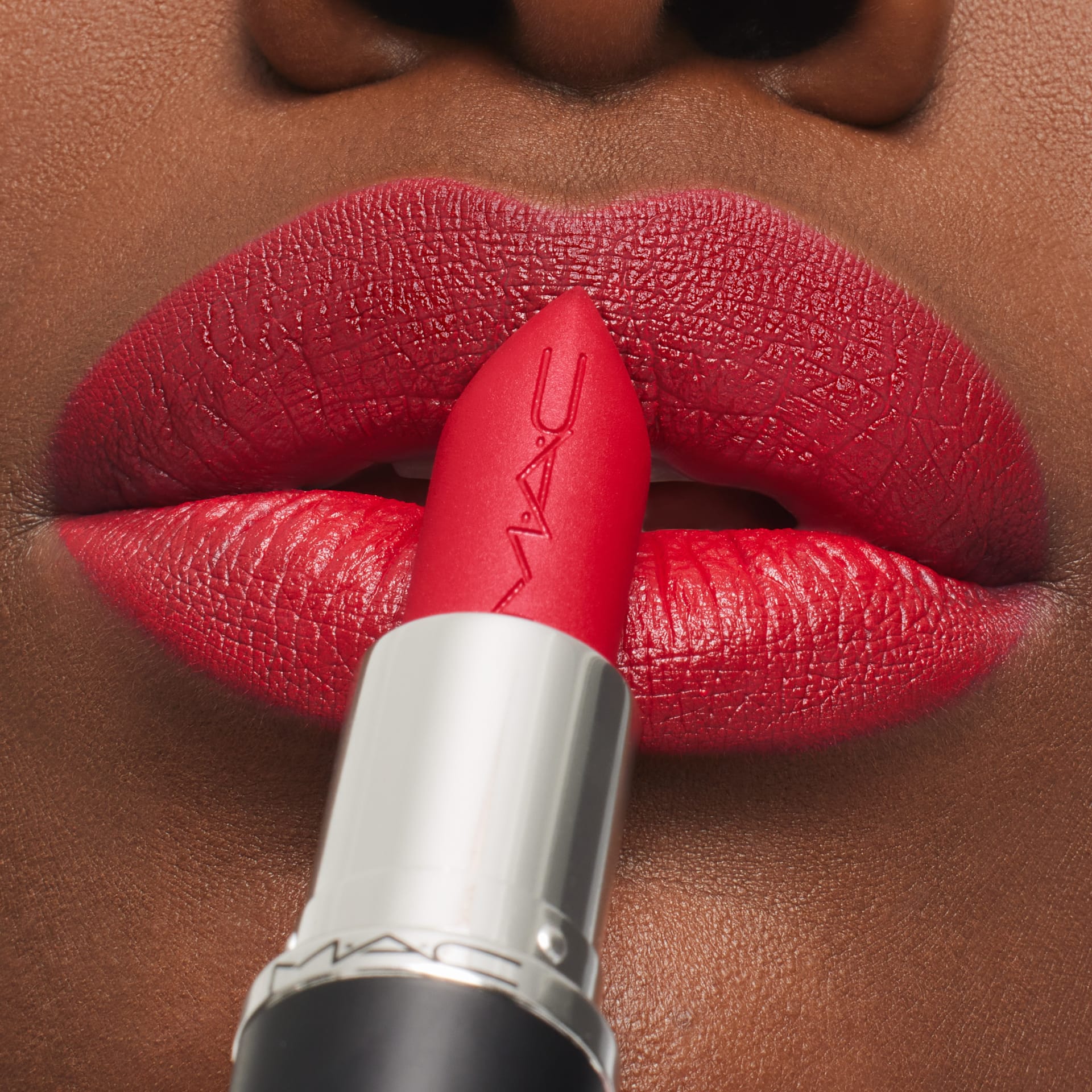 Губная помада MAC Macximal Matte Lipstick - фото 5