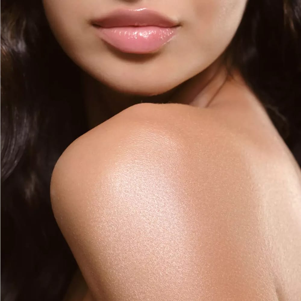 Хайлайтер для тела Glow Body Foundation Over The Moon, 100 мл - фото 5