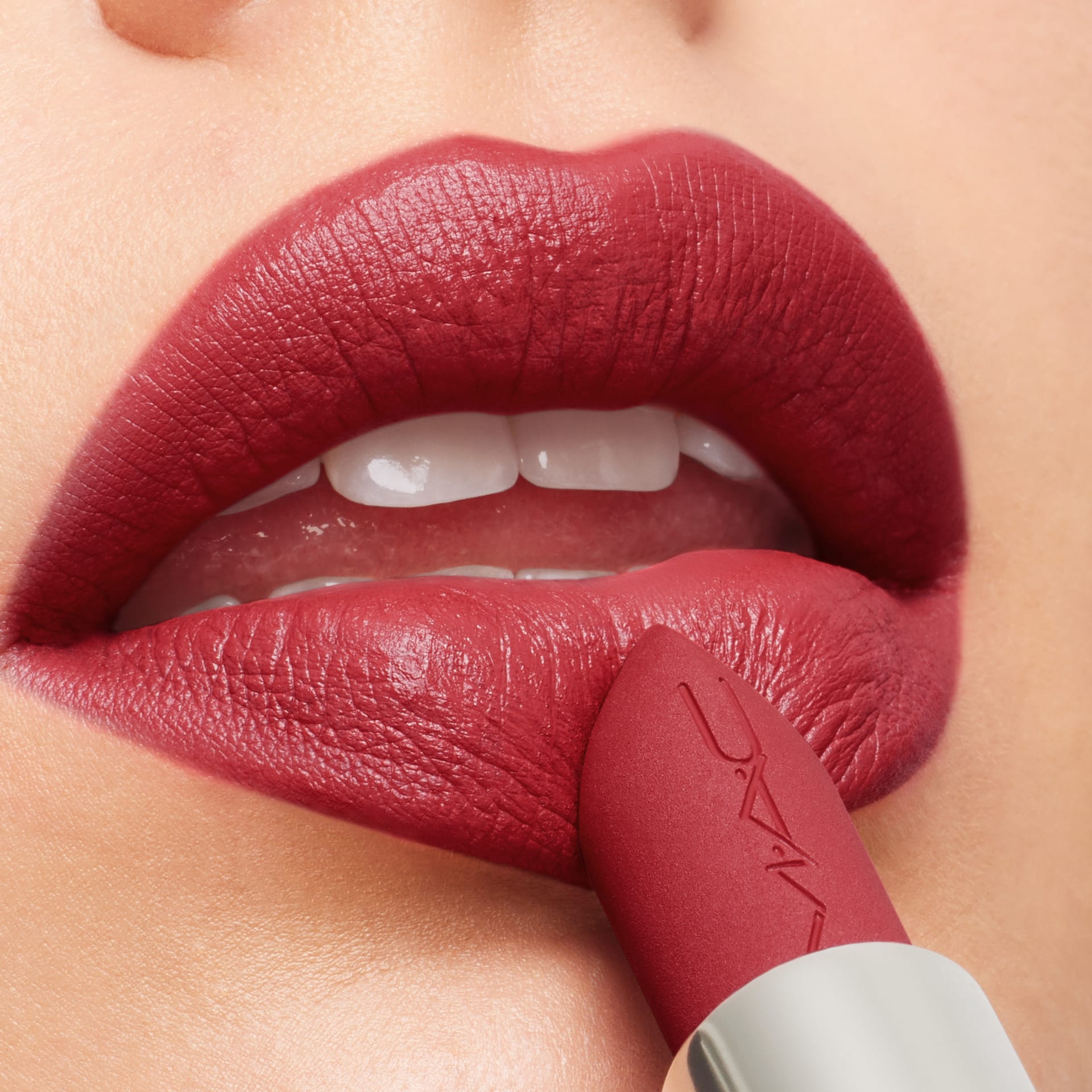 Губная помада MAC Macximal Matte Lipstick - фото 3