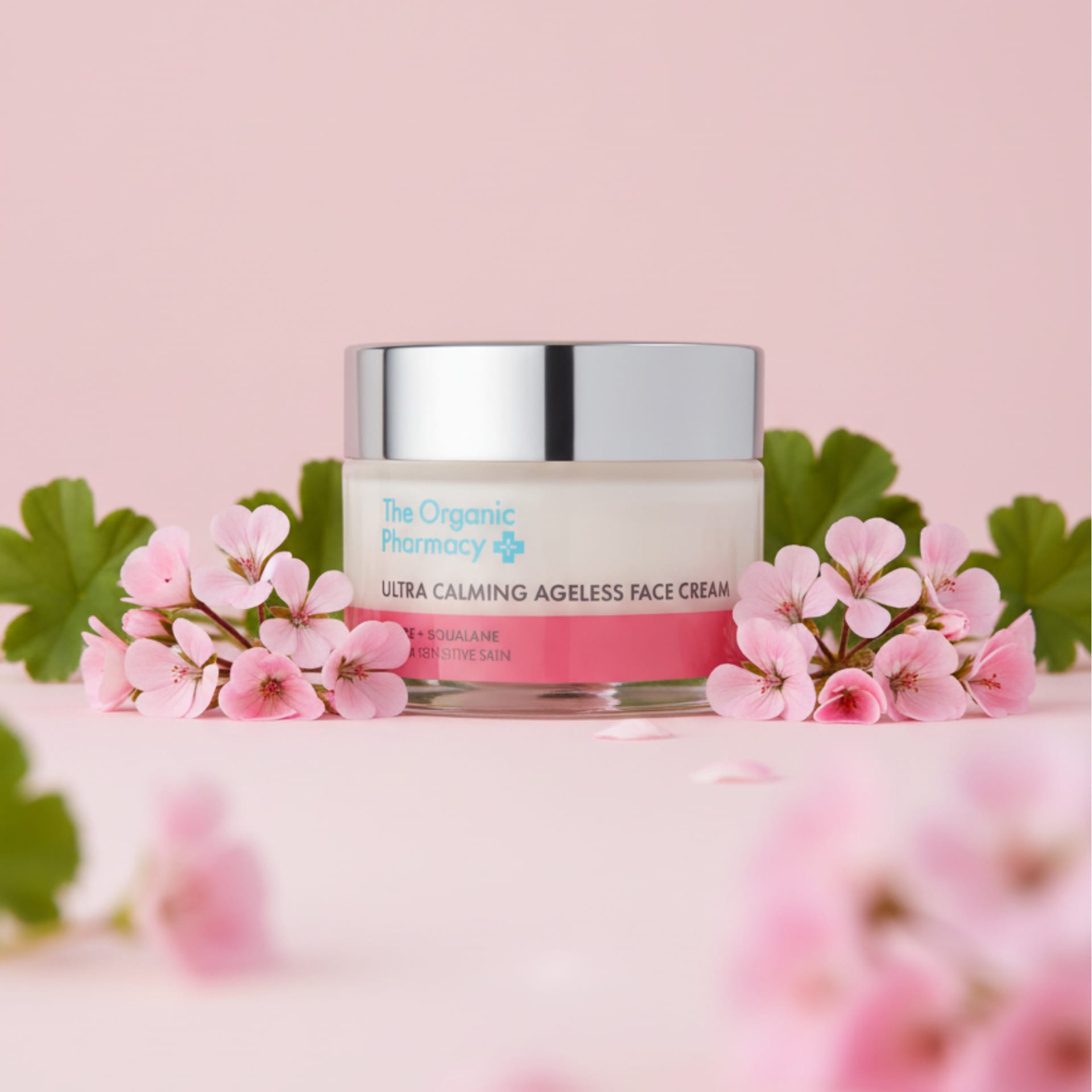 Увлажняющий, успокаивающий, антивозрастной крем для сияния кожи лица Ultra Calming Ageless Face Cream, 50 мл - фото 3