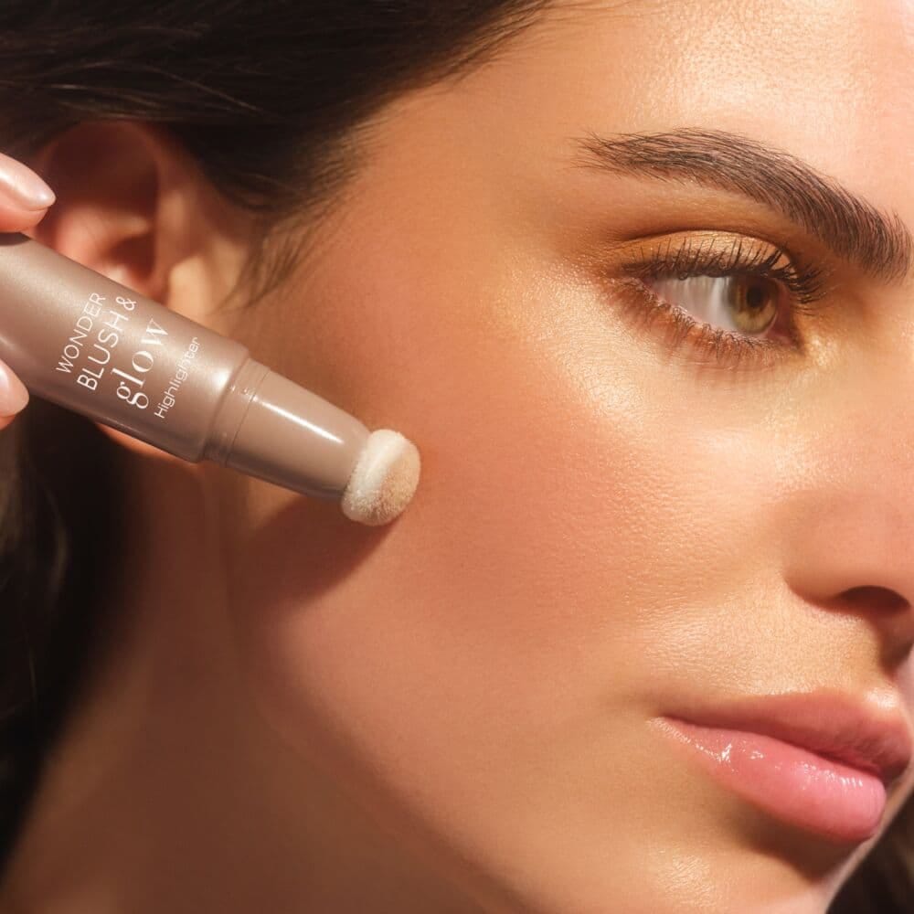 Жидкий хайлайтер Wonder Blush & Glow - фото 3