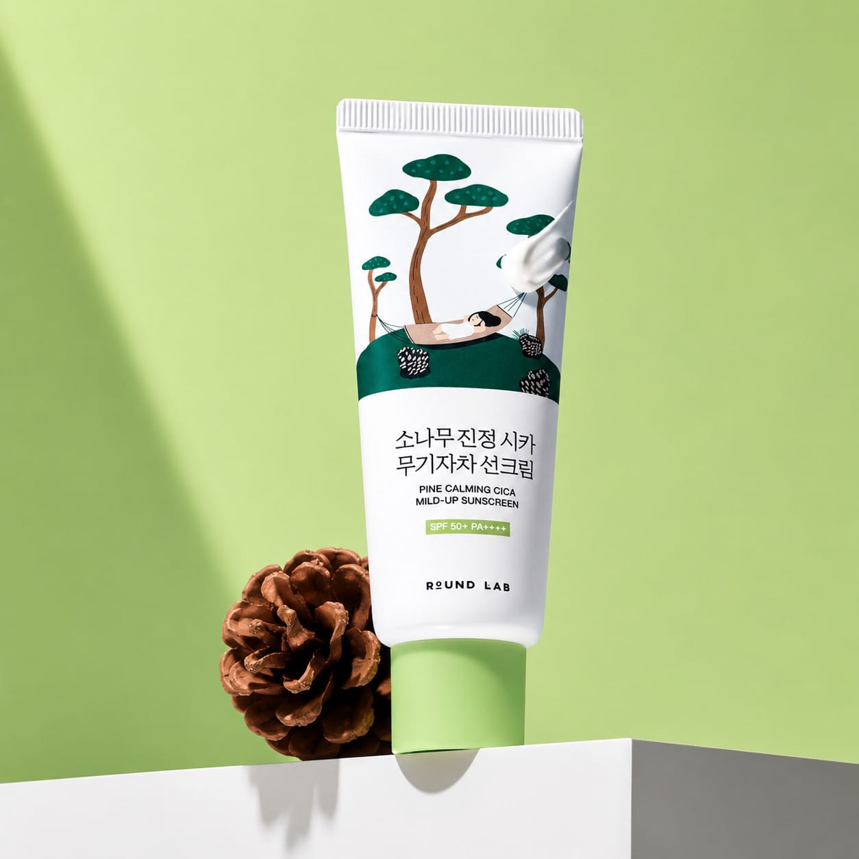 Успокаивающий солнцезащитный крем SPF 50+ PA++++ Pine Calming Cica Sunscreen, 40 мл - фото 4