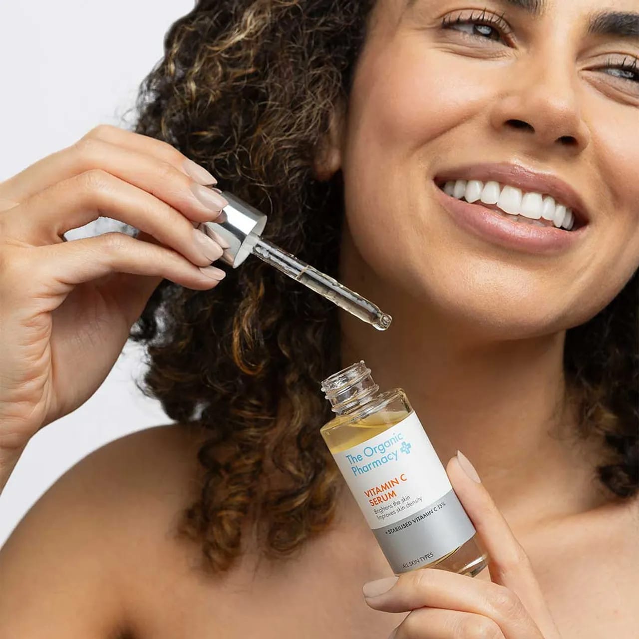 Выравнивающая тон, укрепляющая сыворотка для сияния кожи лица Vitamin C Serum, 30 мл - фото 6