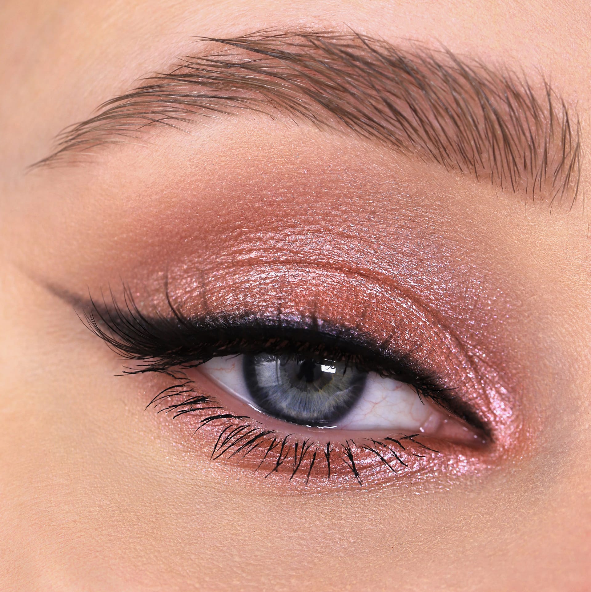 Тени для век Relouis Pro Eyeshadow Sparkle - фото 3