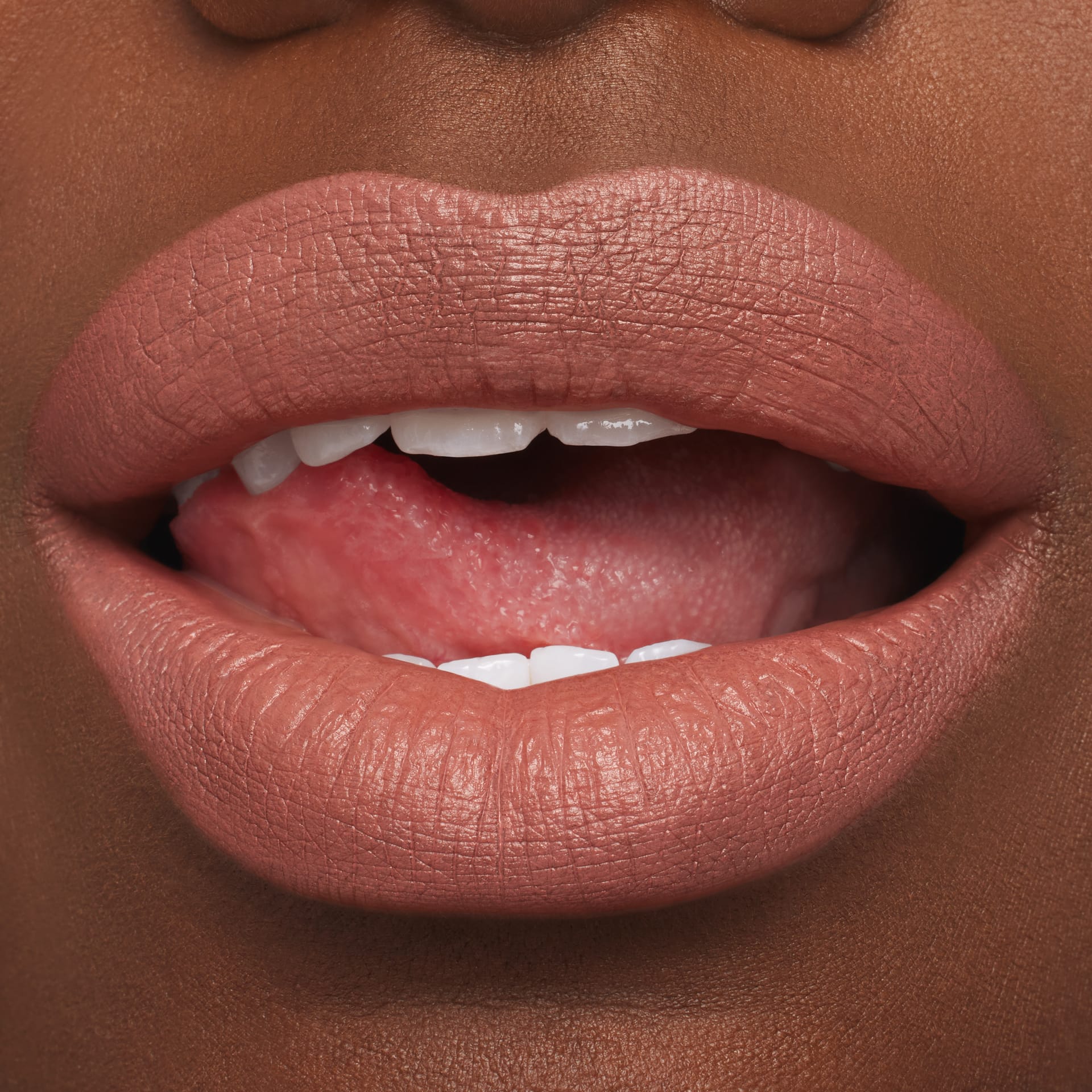Губная помада MAC Macximal Matte Lipstick - фото 5