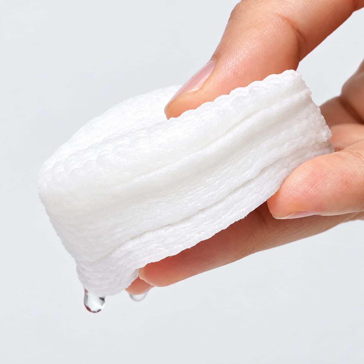 Деликатные очищающие салфетки-пэды для снятия макияжа Low pH Cleansing Pad, 70 штук - фото 3