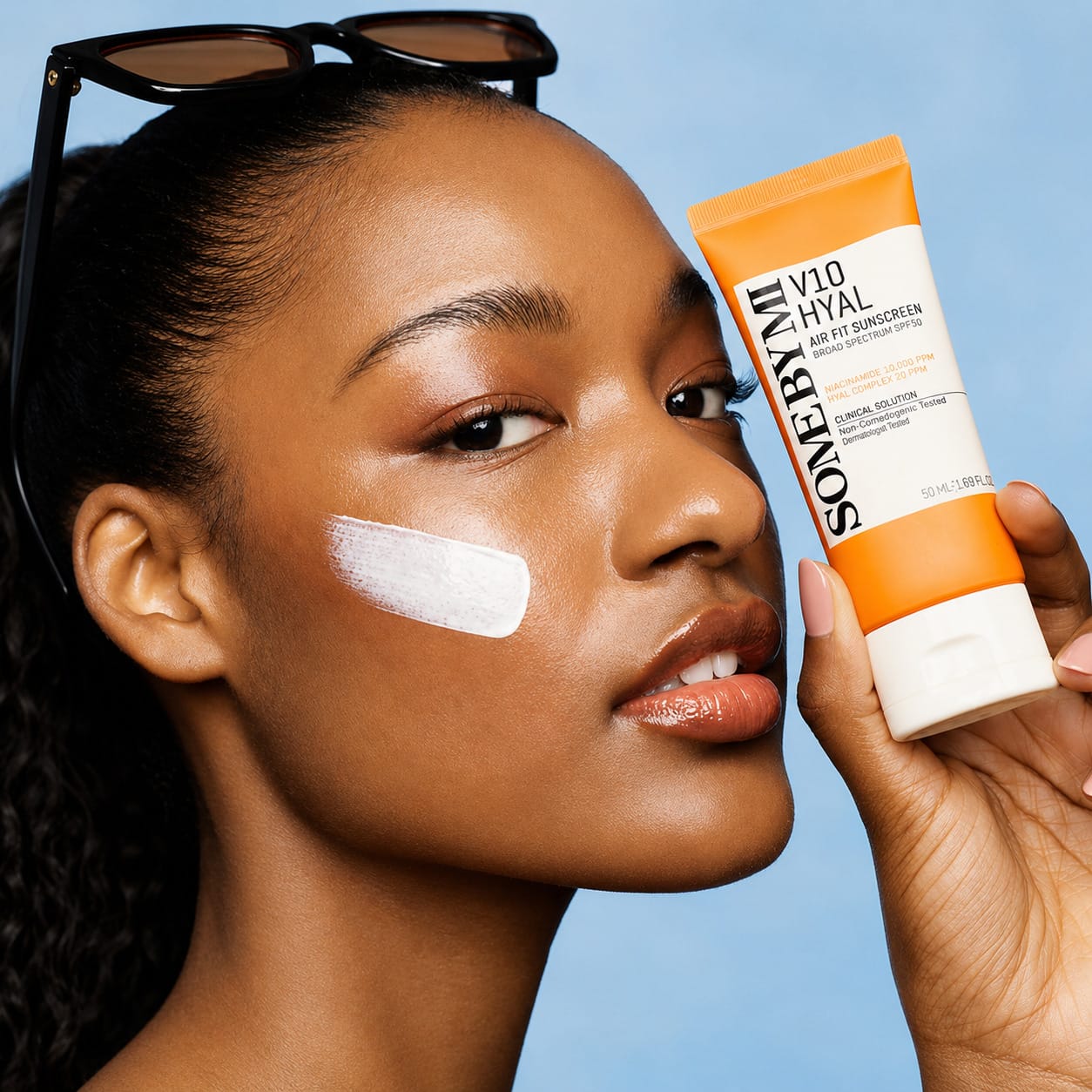 Солнцезащитный крем для лица SPF50 V10 Hyal Airfit Sunscreen, 50 мл - фото 3